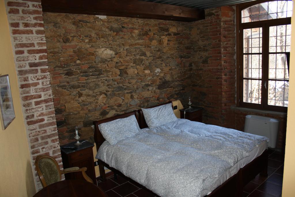 Il Baco Da Seta Villa Manta Phòng bức ảnh